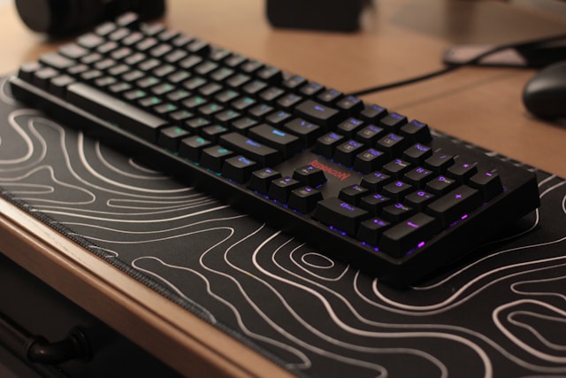 Keyboard Wireless vs Keyboard Wired di 2026, Pilih Mana? 11 wired keyboard