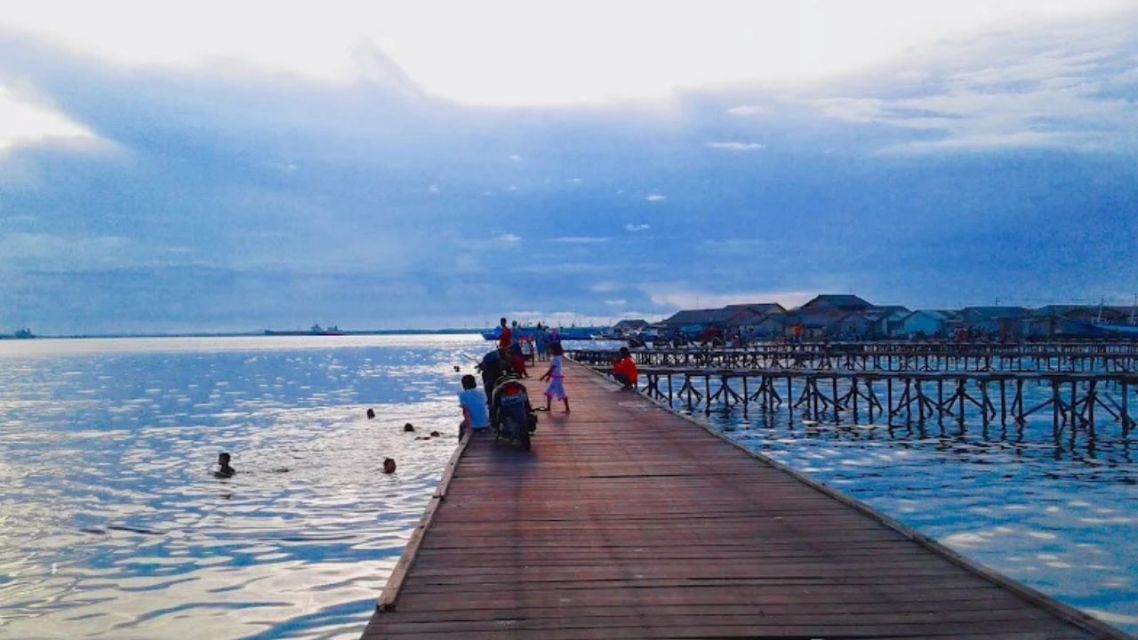 10 Tempat Liburan di Balikpapan Paling Menakjubkan, Wajib Masuk Wishlist! 21 Tempat liburan di Balikpapan (10)Kampung Atas Air Margasari