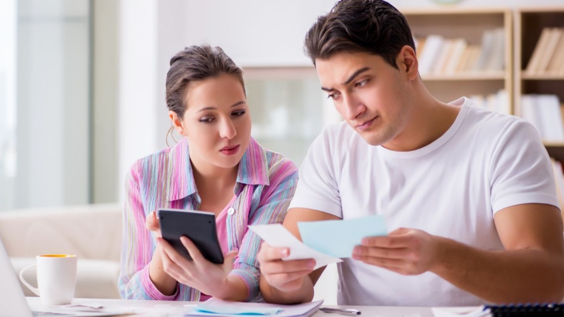 Stop Getting Played: The One Money Trick Every Gen Z Needs to Master Right Now 12 Young adult tracking expenses and savings