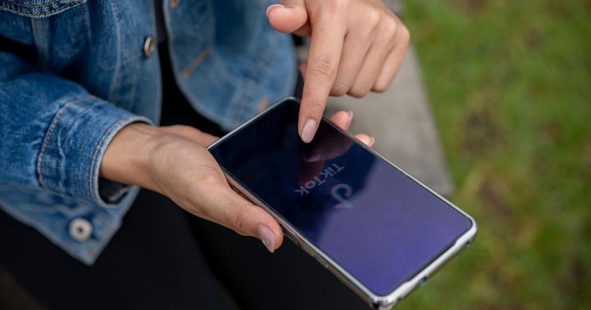 Sering Scroll TikTok dan Reels? 70 Studi Ungkap Dampaknya ke Otak 5 70 studi buktikan short video bikin daya fokus dan kontrol diri merosot