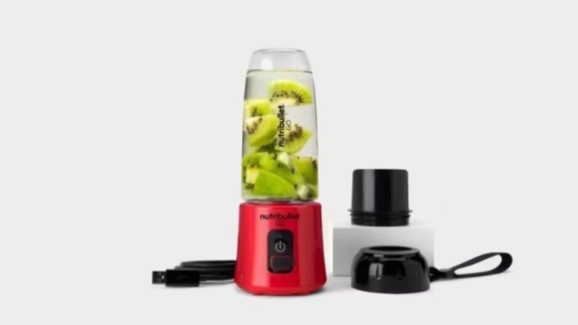11 Rekomendasi Blender Portable, Praktis Bikin Jus di Mana Saja 13 Rekomendasi Juicer Portable (1)