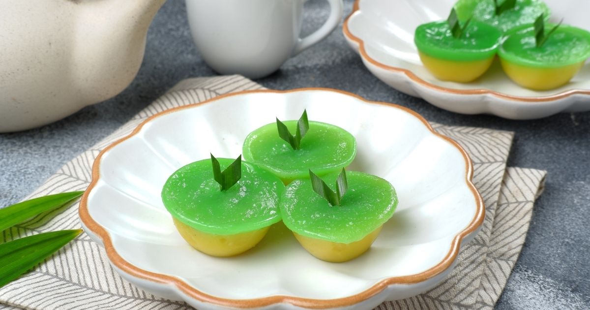 Murah Meriah, 15 Jajan Pasar Gluten Free yang Cocok Buat Diet 25 hipwee-Kue Talam