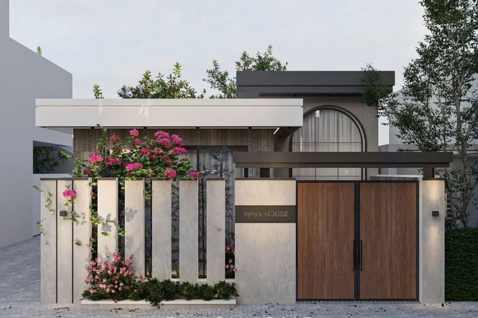 7 Ide Model Gerbang Rumah Minimalis yang Estetik dan Nggak Pasaran 12 hipwee-Model Gerbang Panel Kayu Minimalis dengan Frame Hitam Kokoh
