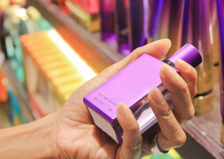 Eau de Toilette vs Eau de Parfum, Mana yang Lebih Tahan Lama? 9 parfum edp vs edt