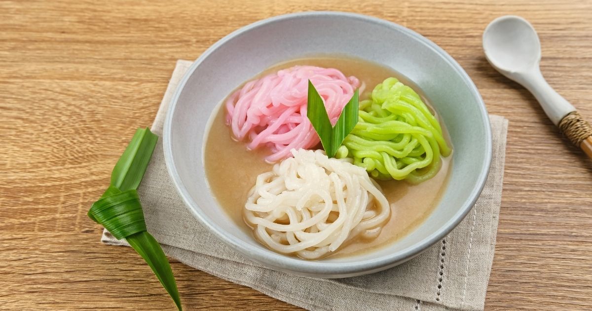 Murah Meriah, 15 Jajan Pasar Gluten Free yang Cocok Buat Diet 29 hipwee-putu mayang
