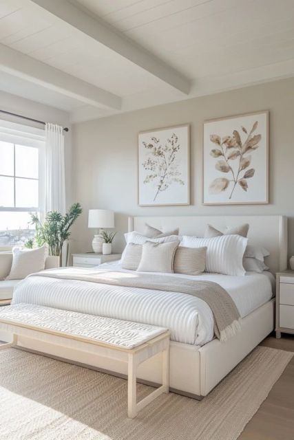 10 Warna Cat Kamar Tidur yang Menenangkan dan Bikin Betah 10 warm white bedroom