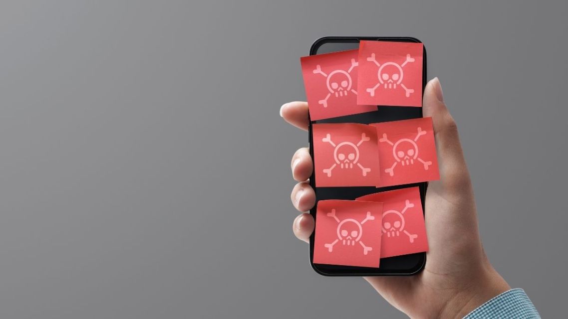 Waspada Hirudo RAT, Malware yang Incar Aplikasi Perbankan! 6 Ilustrasi alur penyebaran malware Hirudo lewat aplikasi palsu