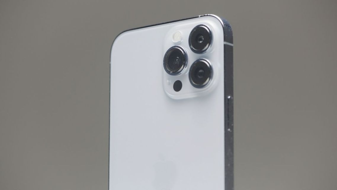 8 Ciri iPhone HDC & Cara Memeriksanya, User Baru Wajib Tahu! 15 Detail sambungan bodi dan tombol iPhone HDC yang kurang rapi