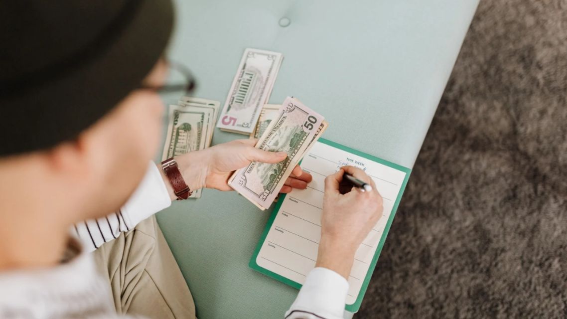 11 Cara Menentukan Batasan Budget Pernikahan dengan Calon Mertua Biar Nggak Ribut 14 Cara Menentukan Batasan Budget Pernikahan dengan Calon Mertua (2)